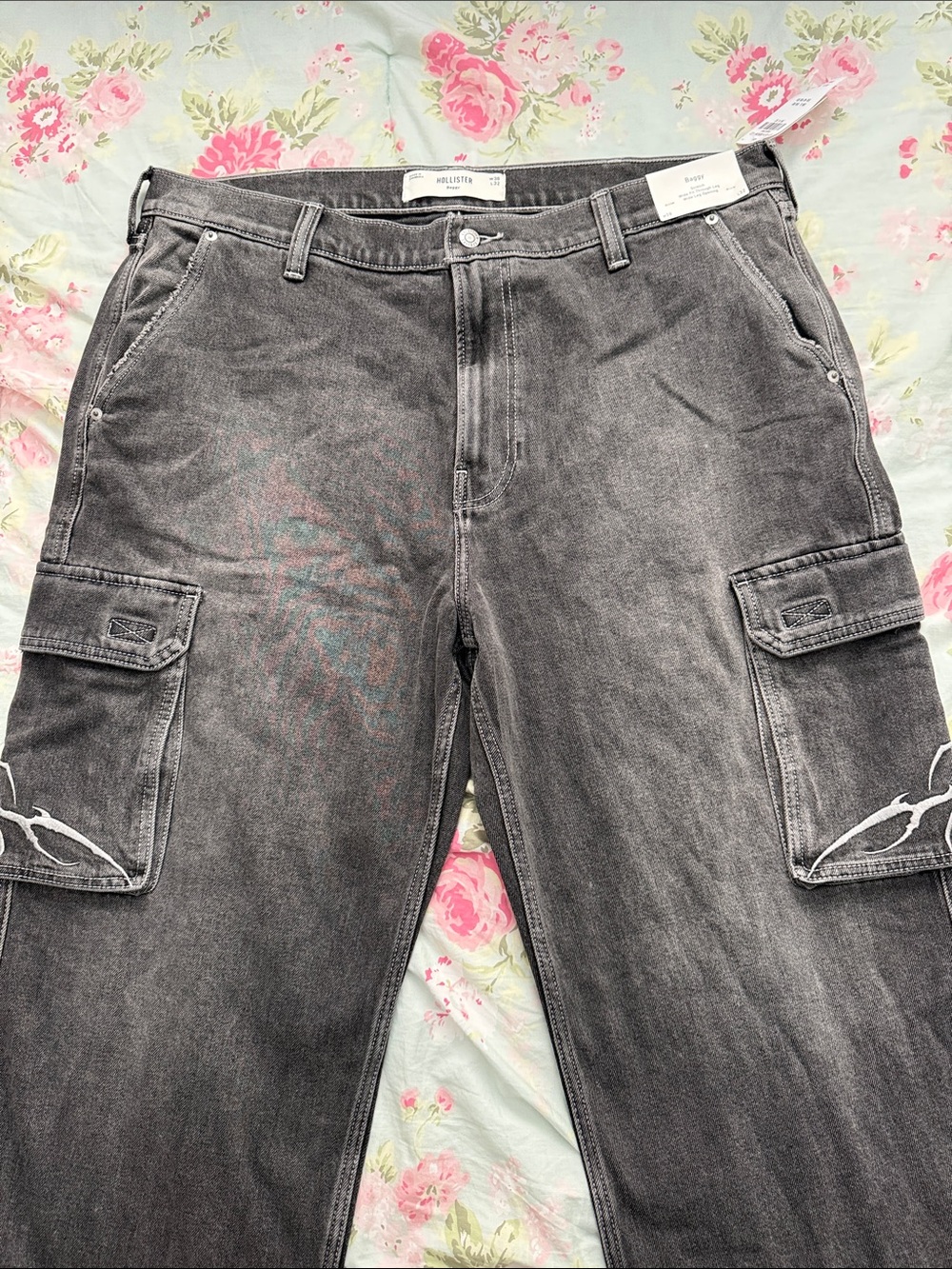 Hollister Men's Washed Gray Cargo Pants